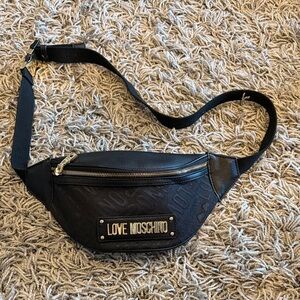 Love Moschino Embossed Black Belt Bag